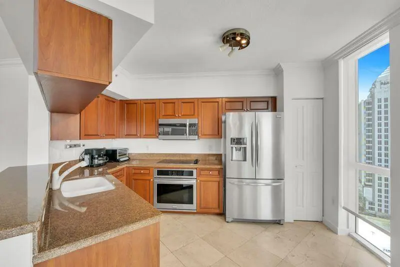 a2yubpKw at 347 N New River Drive 2109, Fort Lauderdale