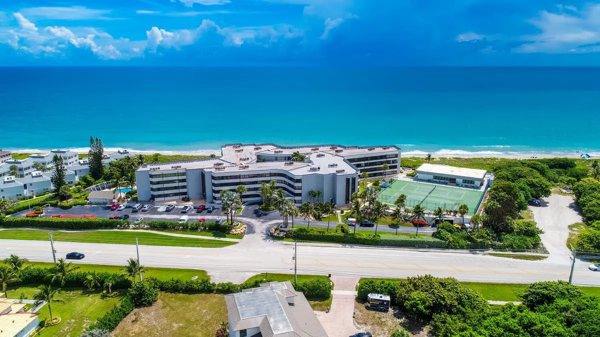 20251109140504779129000000-o at 1357 NE OCEAN Boulevard 404, Stuart