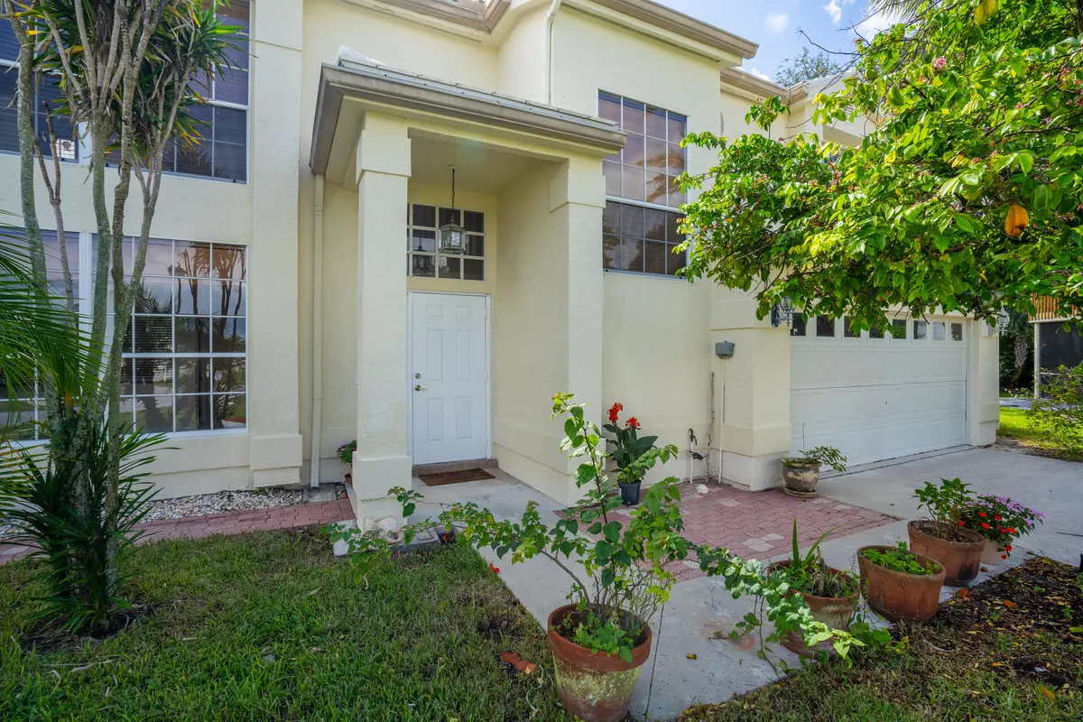 Front Entrance at 18205 SE Fairview Circle, Tequesta
