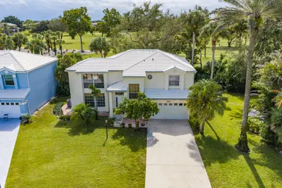 18205 SE Fairview Circle, Tequesta – Single Family Residence for sale