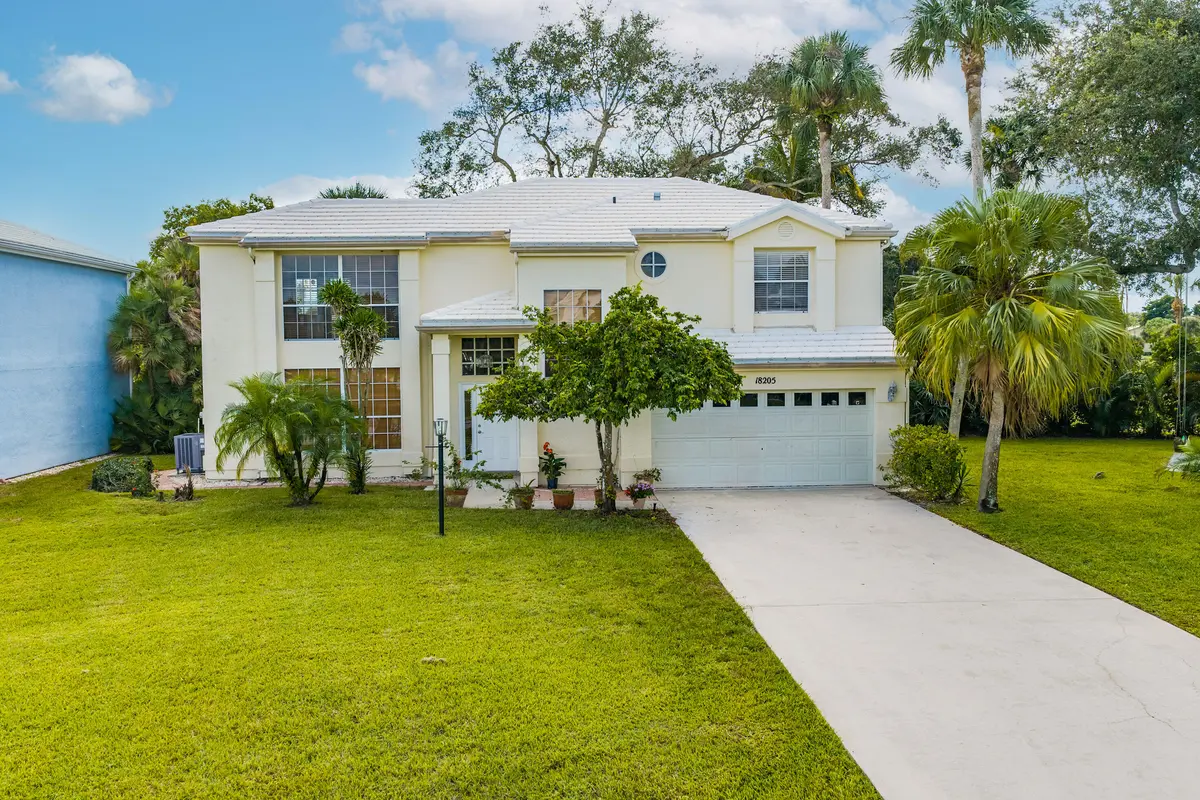Front View at 18205 SE Fairview Circle, Tequesta