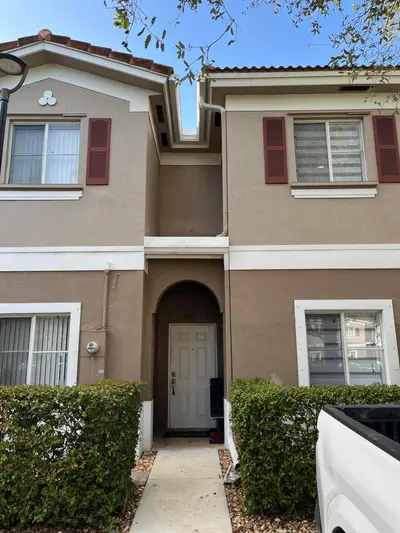 4410 WOODLAND Circle, Tamarac – Townhouse for sale