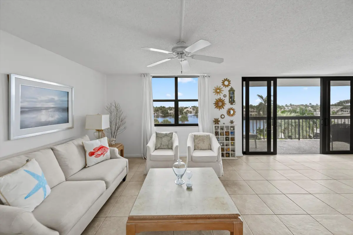 07-DSC_2093 at 611 SE 7TH Street PH-5, Delray Beach