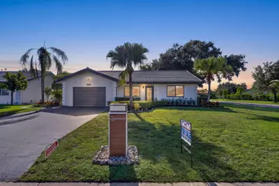 10424 NW 70th Court, Tamarac – Single Family Residence for sale