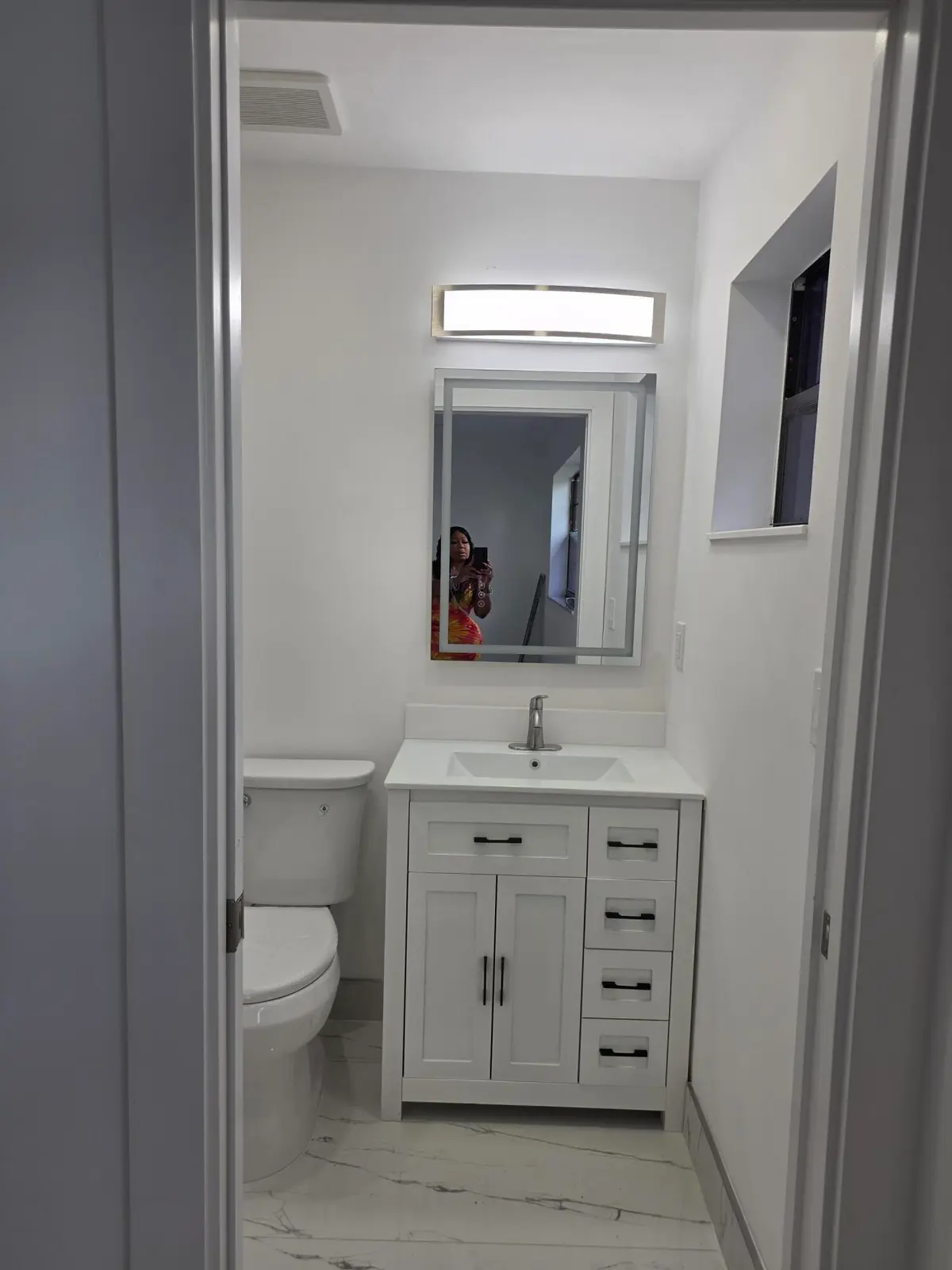 Mbath at 3440 NW 35TH Street, Lauderdale Lakes