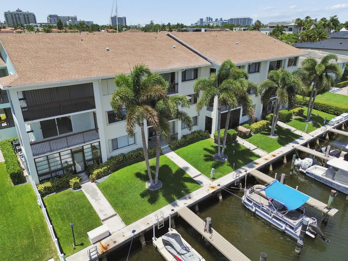 IMG_3163 at 2751 NE 15TH Street 103, Fort Lauderdale