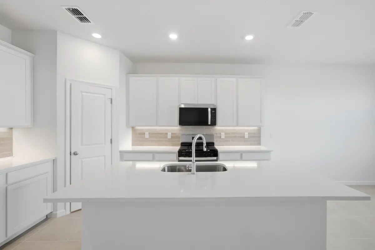 Kitchen at 5444 NW Camberly Court, Port St. Lucie