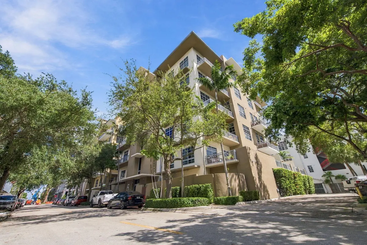 1-web-or-mls-434-nw-1st-ave-203 at 434 NW 1ST Avenue 203, Fort Lauderdale