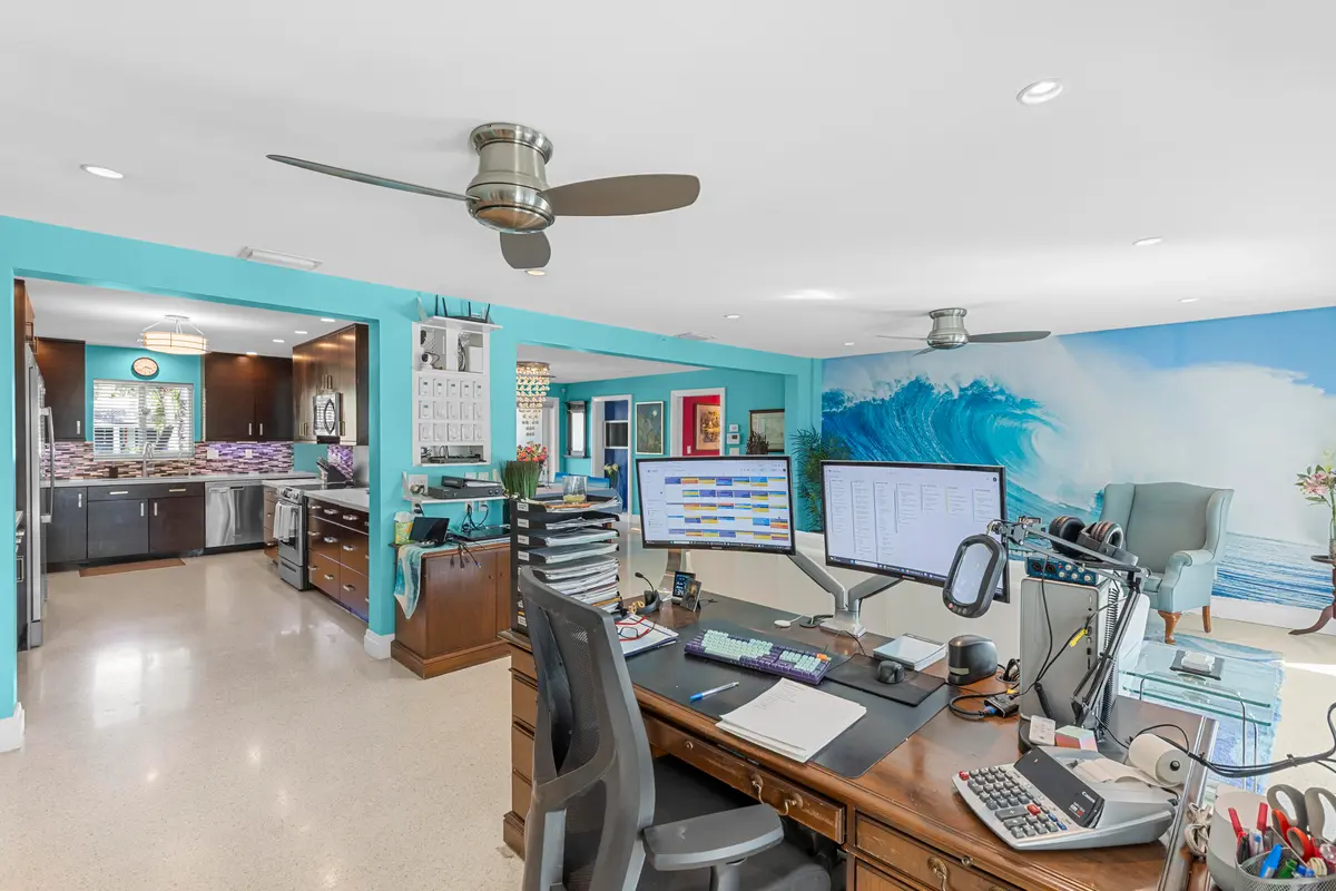 Office at 2317 NW 6th Avenue, Wilton Manors