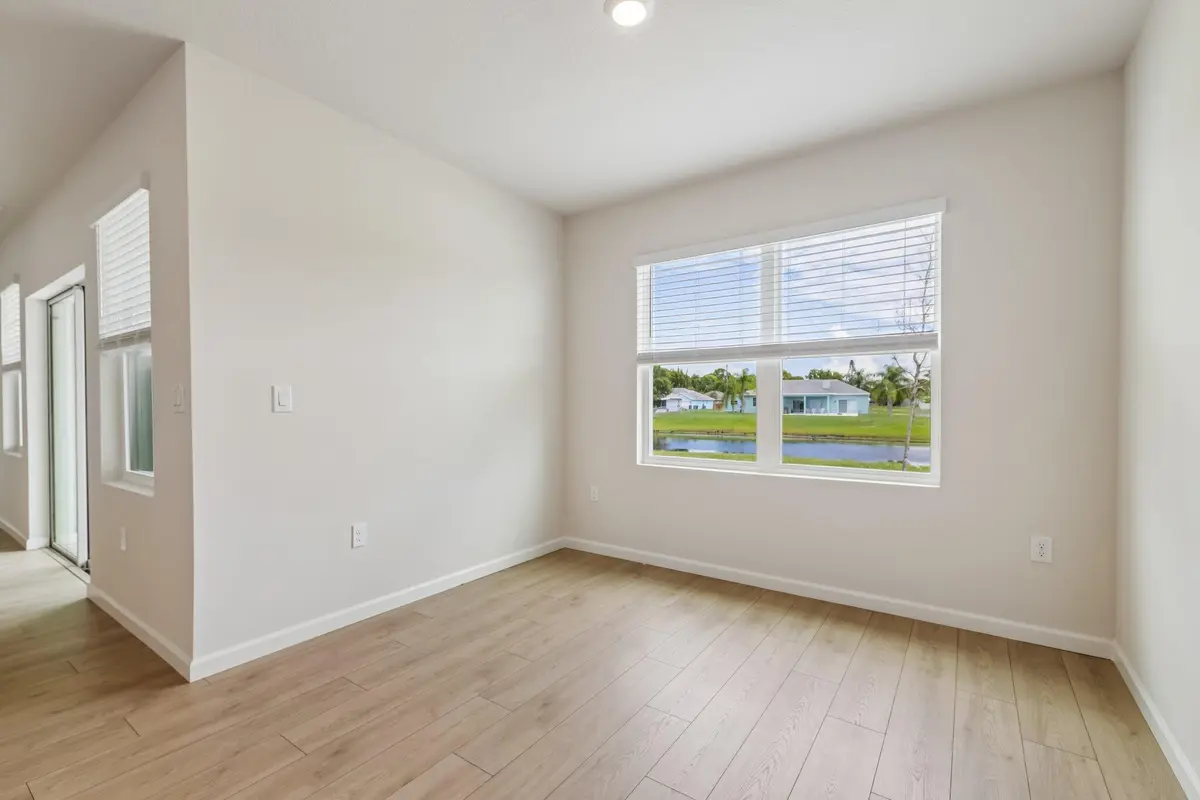 6-web-or-mls-SE Bowie St-S0209-006 at 2112 SE HEATHWOOD Circle, Port St. Lucie