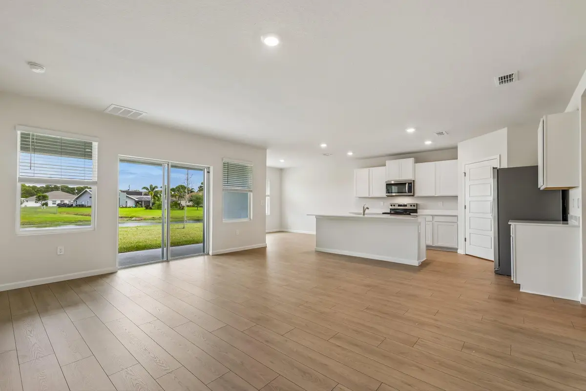 8-web-or-mls-SE Bowie St-S0209-008 at 2112 SE HEATHWOOD Circle, Port St. Lucie