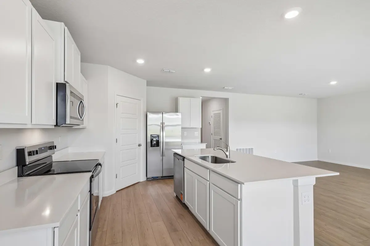 11-web-or-mls-SE Bowie St-S0209-011 at 2112 SE HEATHWOOD Circle, Port St. Lucie