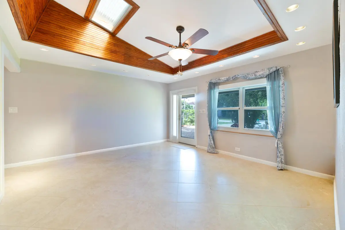 20261020 - 4717 SW 35th Ave - MR-8 at 4717 SW 35TH Avenue, Dania Beach