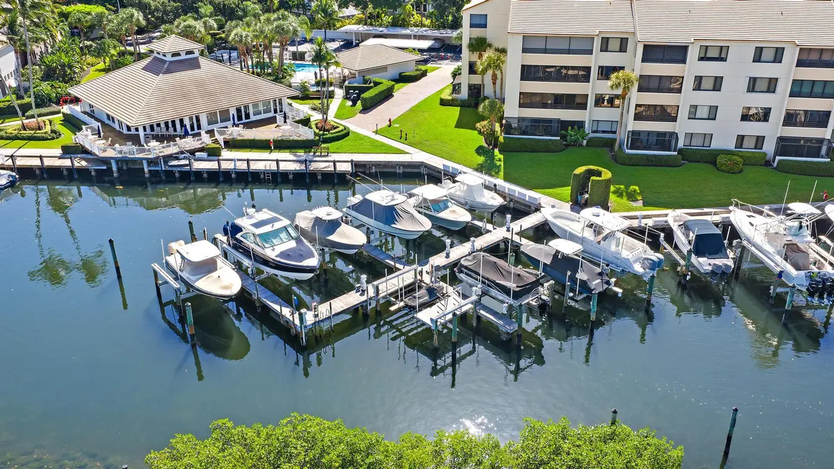 Slip B-4 at 514 OAK HARBOUR Drive, Juno Beach