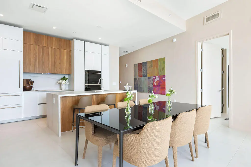 Dining Area at 1400 BISCAYNE Boulevard 5103, Miami