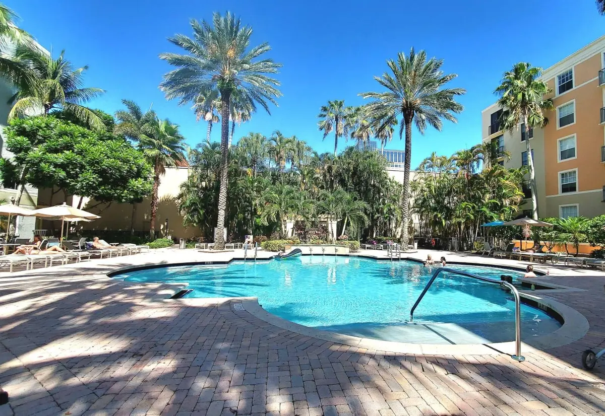 wp6 at 720 S SAPODILLA Avenue 207, West Palm Beach