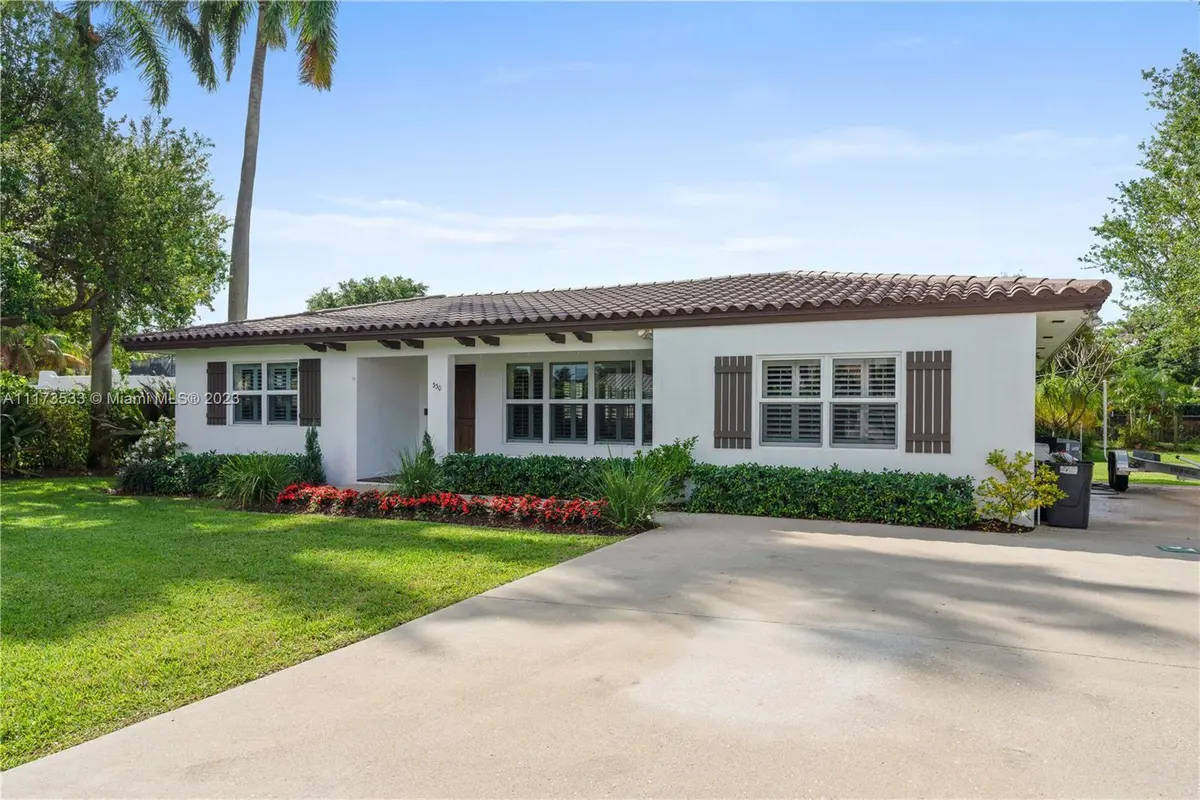 Photo 3 at 330 CENTER Street, Jupiter