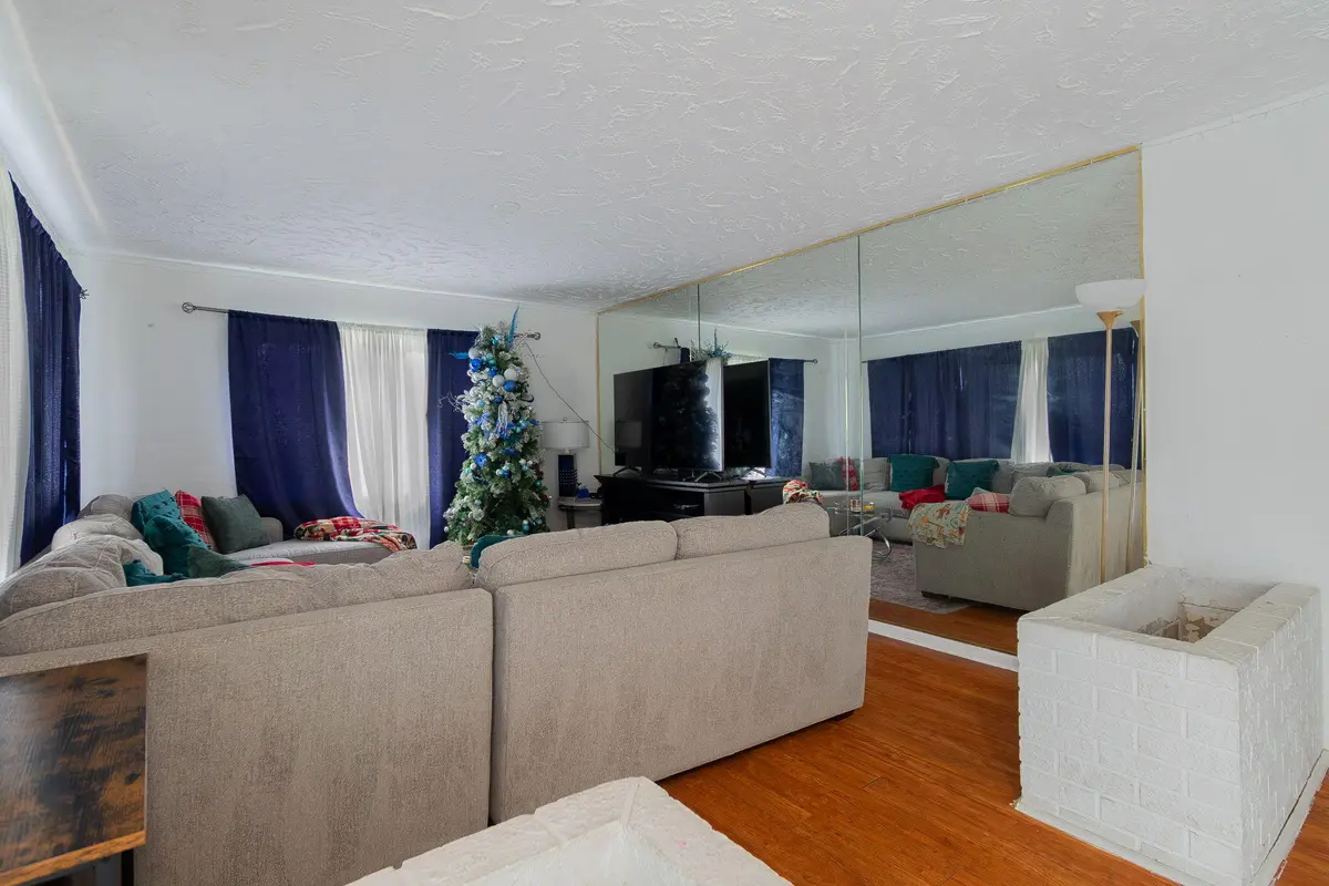 5-web-or-mls-DSC01873 at 608 SW 10TH Street, Belle Glade