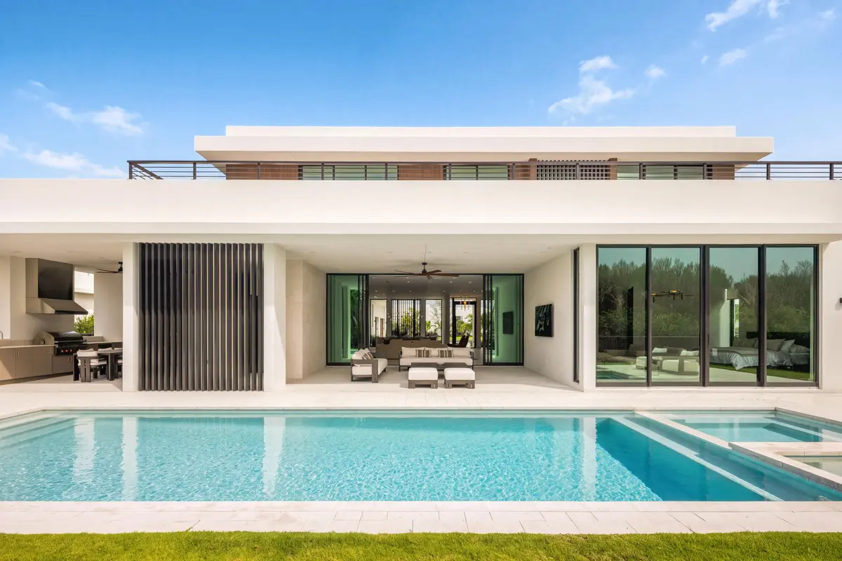 Pool at 10425 Bernina Drive, Palm Beach Gardens