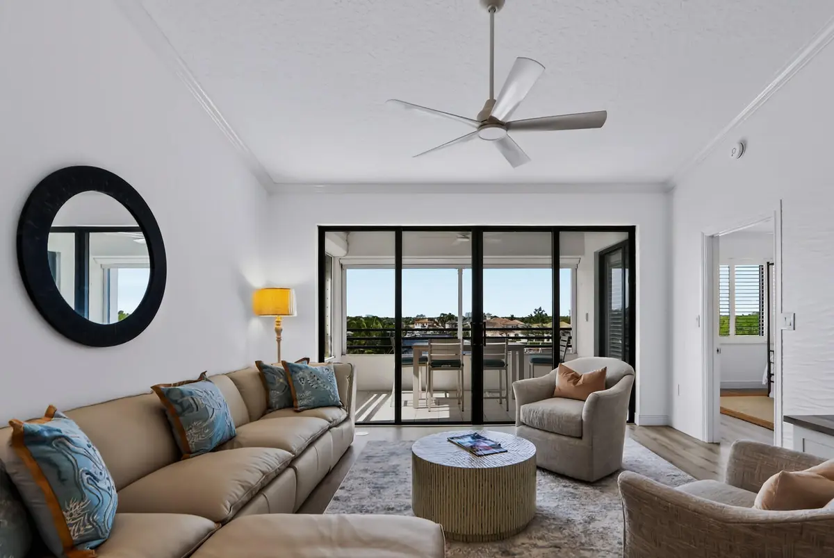 18_IMG_6593_mls at 944 OAK HARBOUR Drive, Juno Beach