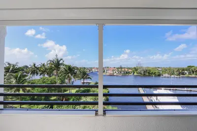 944 OAK HARBOUR Drive, Juno Beach – Condominium for sale