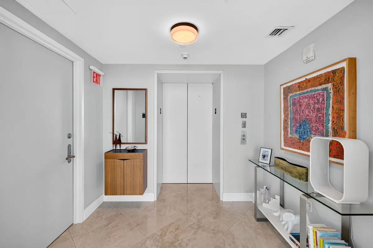 2-web-or-mls-699A1519 at 101 S FORT LAUDERDALE BEACH Boulevard 2407, Fort Lauderdale