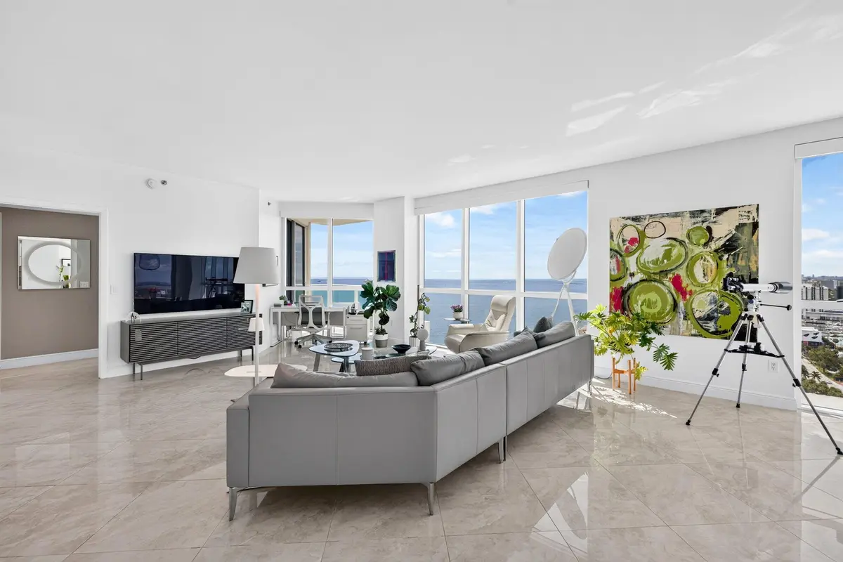 5-web-or-mls-699A1539 at 101 S FORT LAUDERDALE BEACH Boulevard 2407, Fort Lauderdale