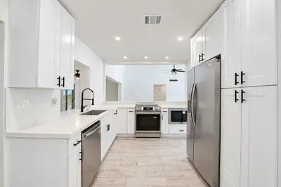 4603 KING PALM Drive, Tamarac – Single Family Residence for sale