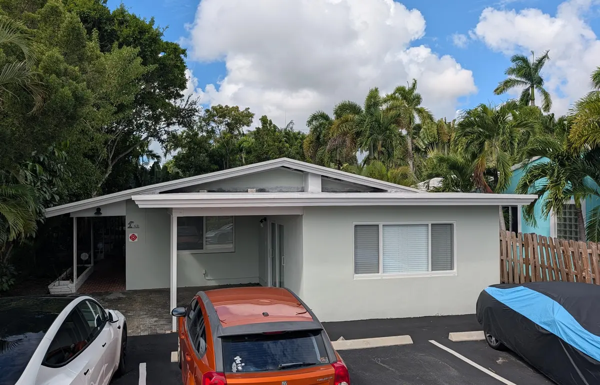 631 NE 17th Way, Fort Lauderdale, FL – photo 1