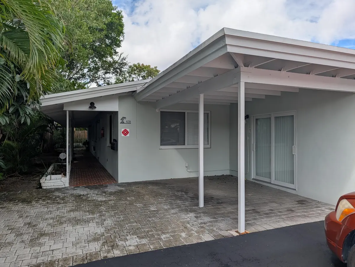 631 NE 17th Way, Fort Lauderdale, FL – photo 2