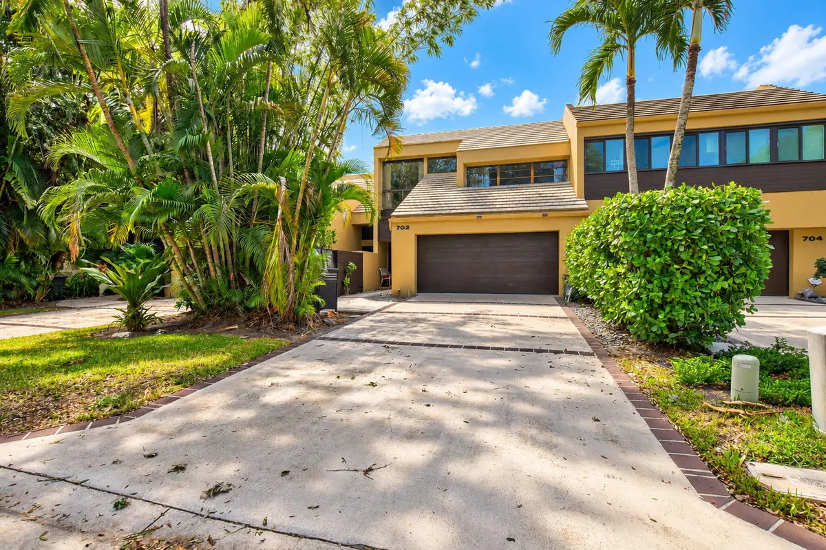1-web-or-mls-DSC_1420_1_2_3_4 at 702 Saint Albans Drive, Boca Raton