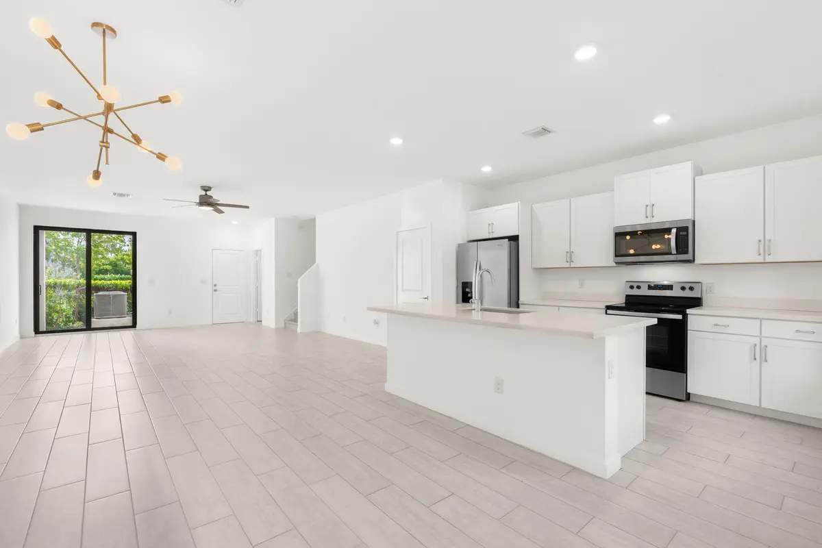 8-web-or-mls-529 NW 17th St, Fort Lauder at 529 NW 17TH Street, Fort Lauderdale