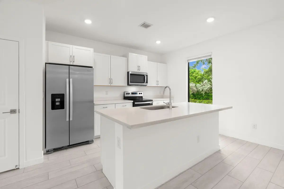 14-web-or-mls-529 NW 17th St, Fort Laude at 529 NW 17TH Street, Fort Lauderdale
