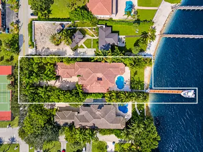 318 S Lake Drive, Lantana – sold