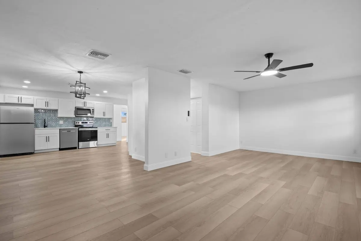 14-Oct 29, 2026 16-27-59-3HA1 at 2010 Avenue H, Riviera Beach