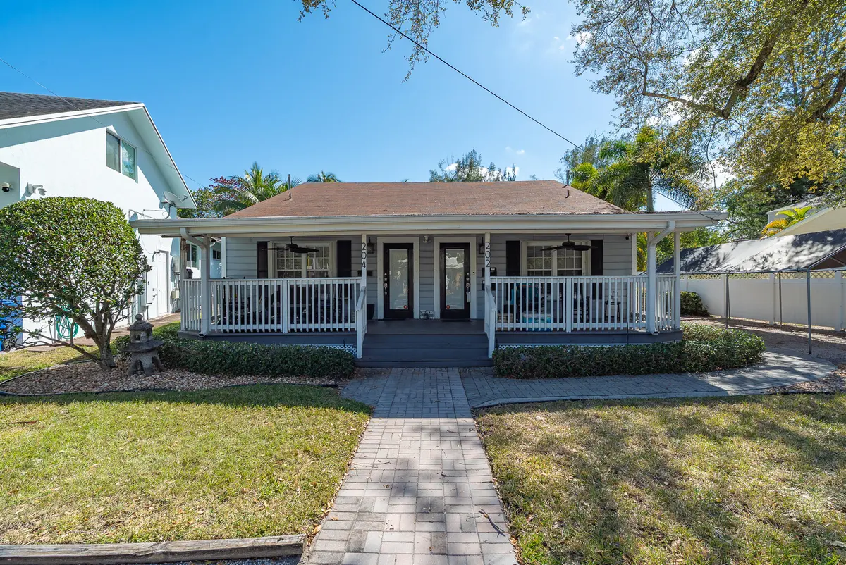 _T_S0828 at 202 SE 10th Street, Fort Lauderdale