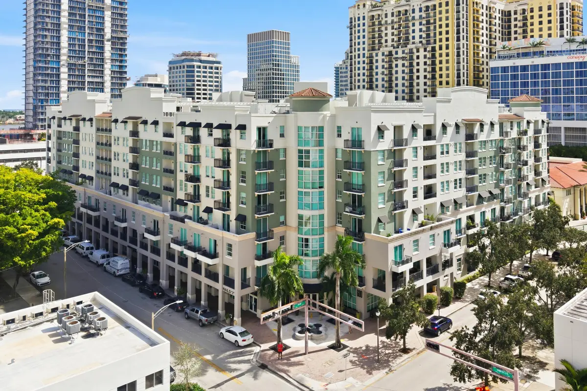 01 - Building Exterior at 600 S Dixie Highway 211, West Palm Beach