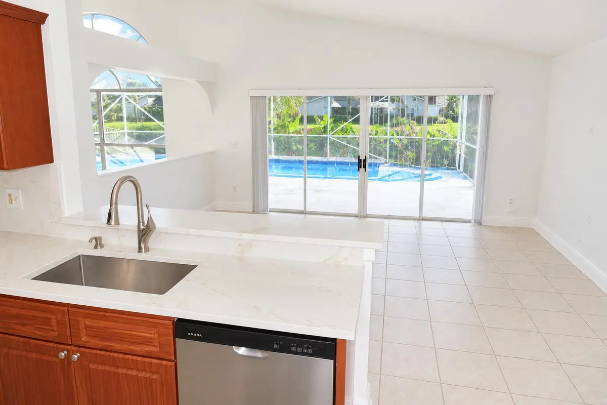 f1353282-c4c2-4a4d-b3b2-1f2cc9fd8118 at 4270 CAMROSE Lane, West Palm Beach