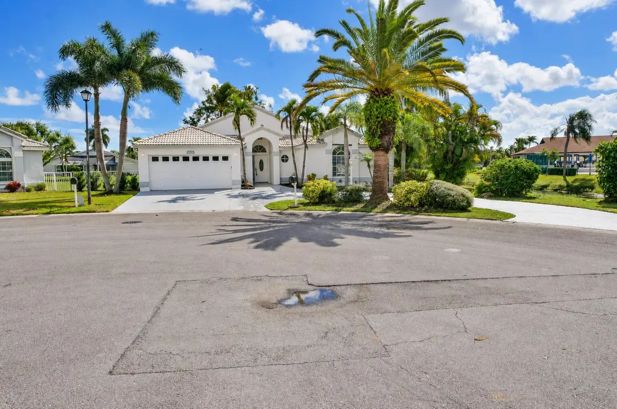 Természetes fény otthon medencével-6 at 4270 CAMROSE Lane, West Palm Beach