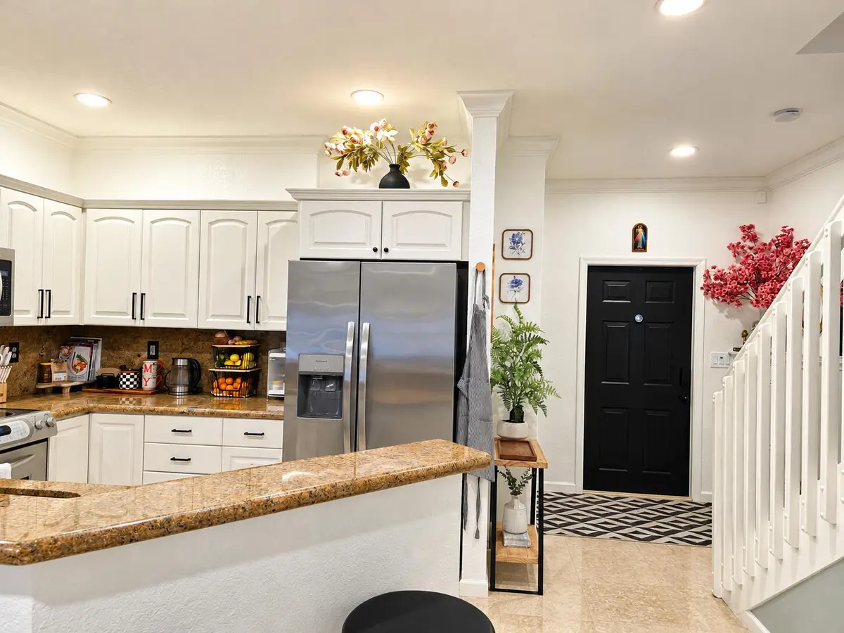 8 - Main Floor at 8834 S ISLES Circle, Tamarac