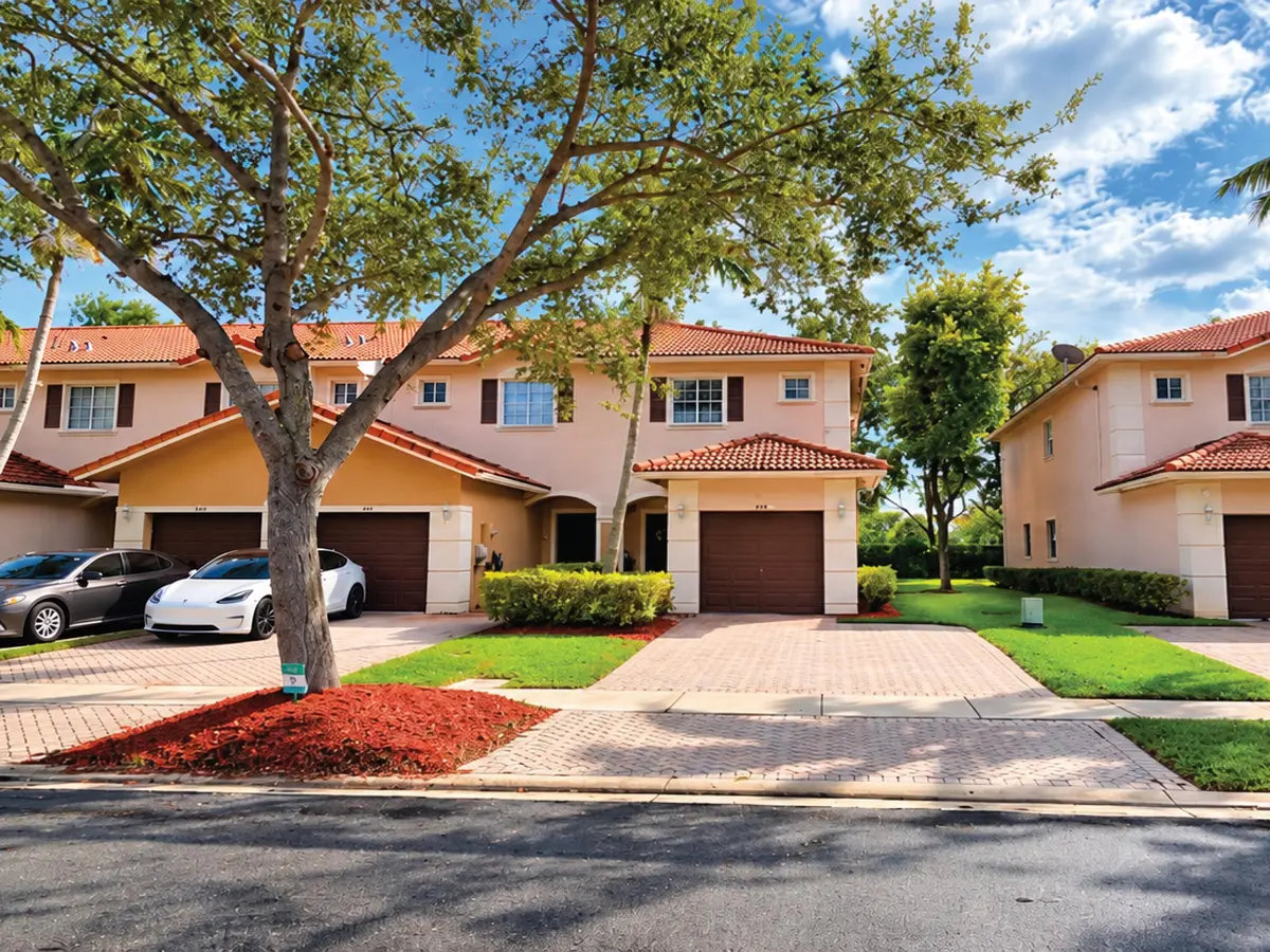1 - Outside 1 at 8834 S ISLES Circle, Tamarac