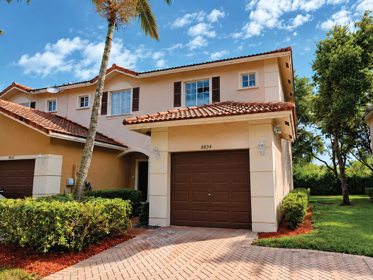 3 - Outside 1 at 8834 S ISLES Circle, Tamarac