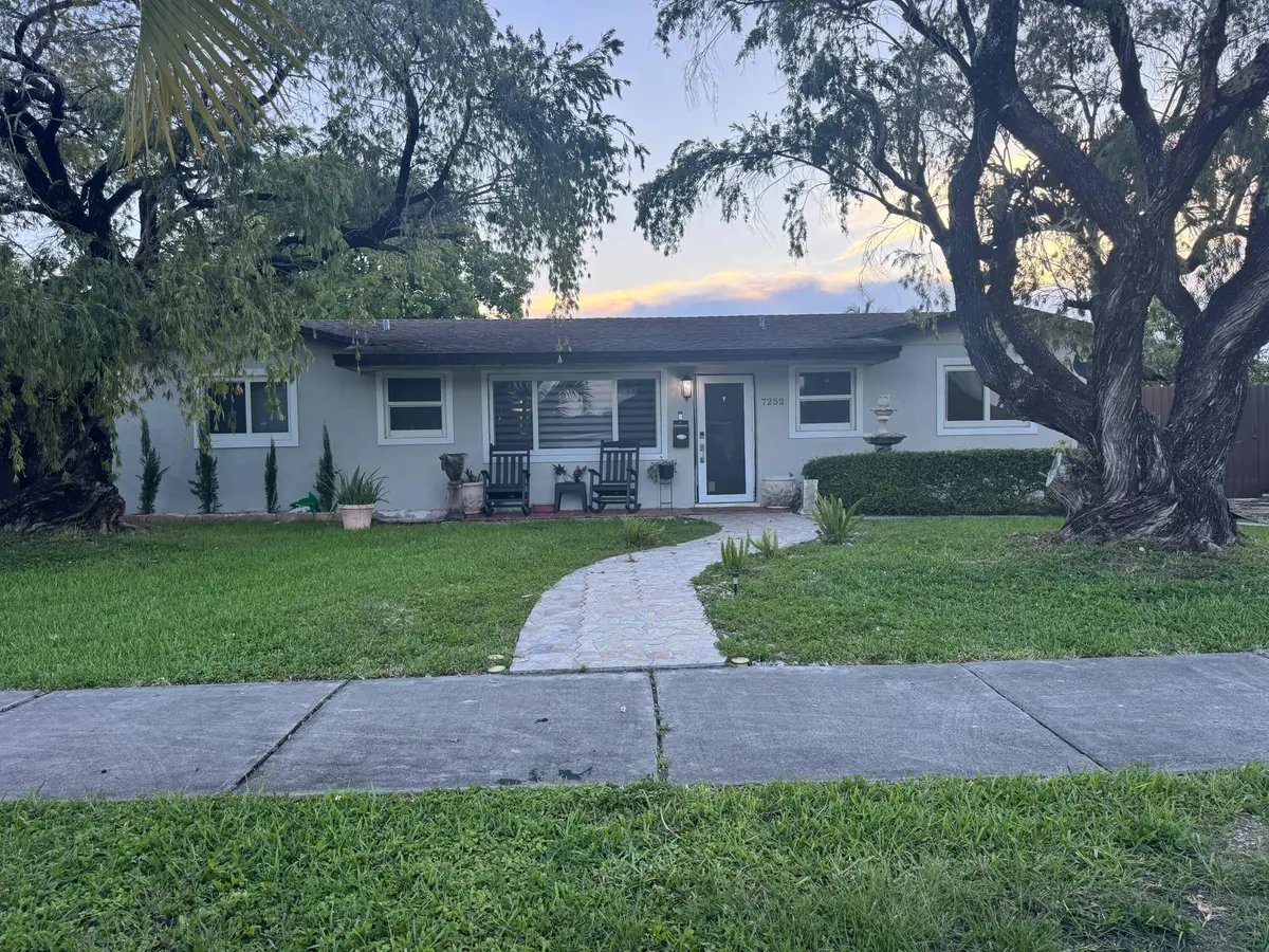 7252 SW 138TH Place, Miami, FL – photo 1