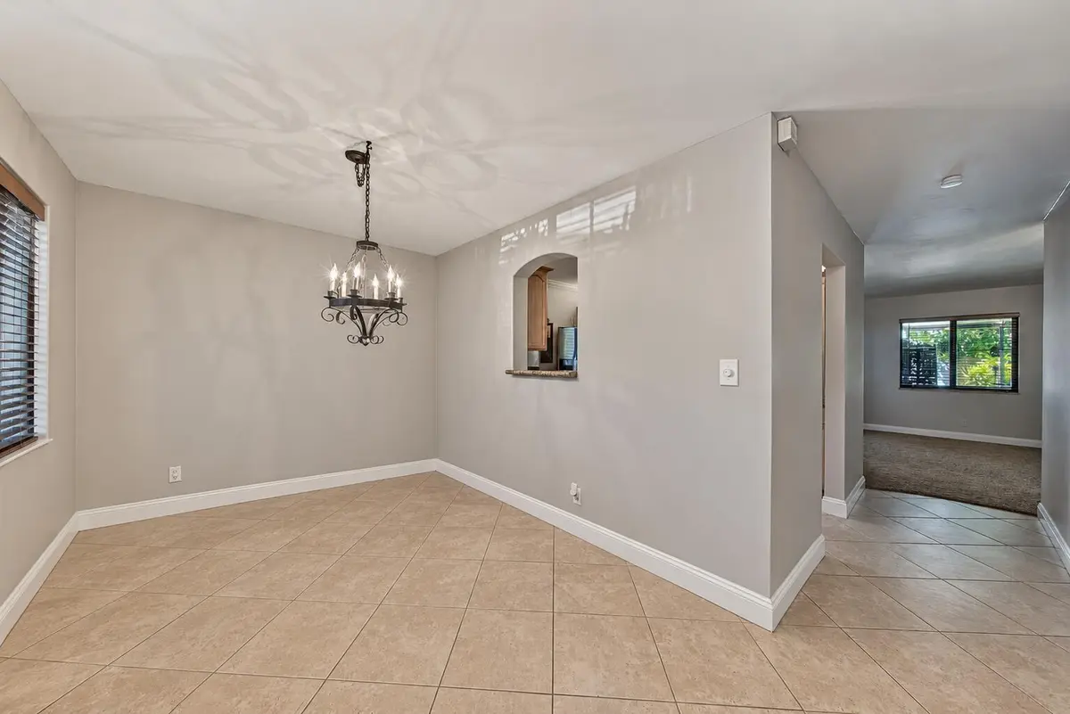 Dining room at 2130 NE 9th Avenue, Wilton Manors