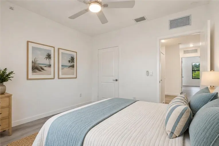 bedroom at 529 NW 17TH Street, Fort Lauderdale