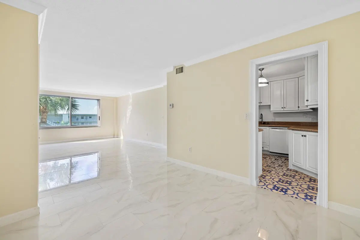 Undetermined at 170 N OCEAN Boulevard 411, Palm Beach