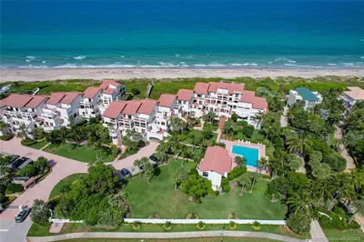 4651 NE Ocean Boulevard B-26, Jensen Beach – sold