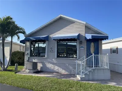 286 Nettles Boulevard, Jensen Beach – Single Family Residence for sale