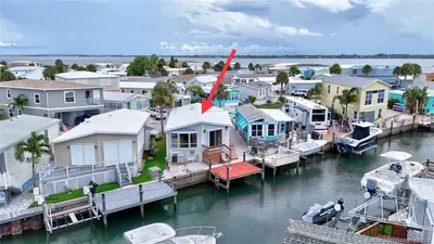 1094 Nettles Boulevard, Jensen Beach – Manufactured Home for sale