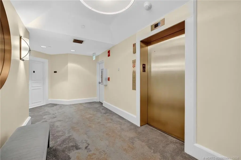 One elevator serves 2 units per floor at 2920 SE Dune Drive 140, Stuart